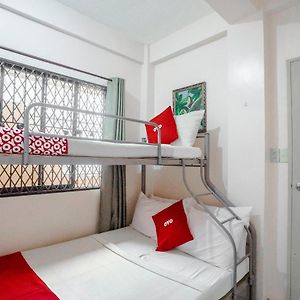 Bunk Bed Mixed Dormitory Room
